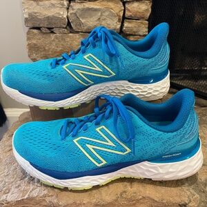 New Balance 880